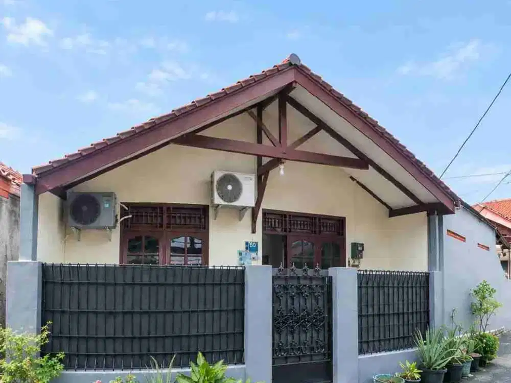 DIJUAL – Rumah Hook SHM LT 143 m² Bonus Kontrakan Aktif Dekat Tol Cijago Depok