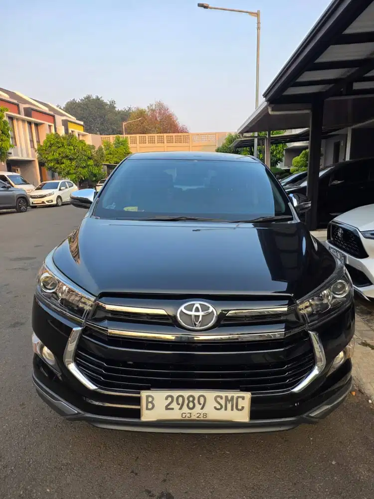 INNOVA VENTURER 2.4AT