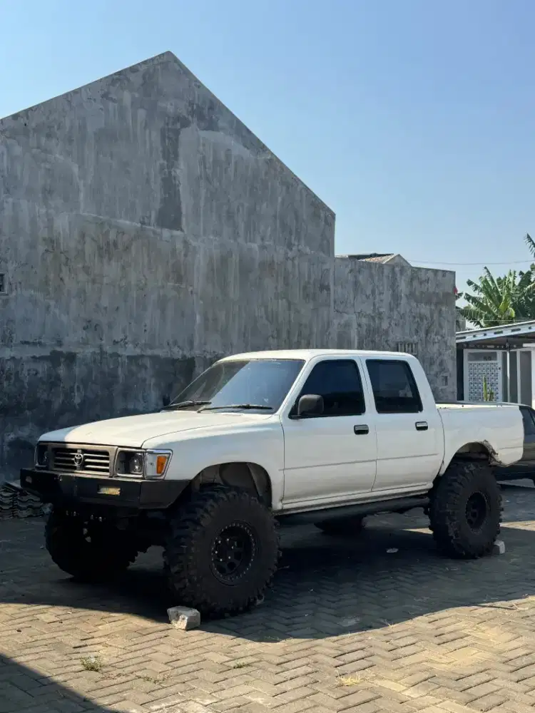 Toyota Hilux LN 104 4x4 1997