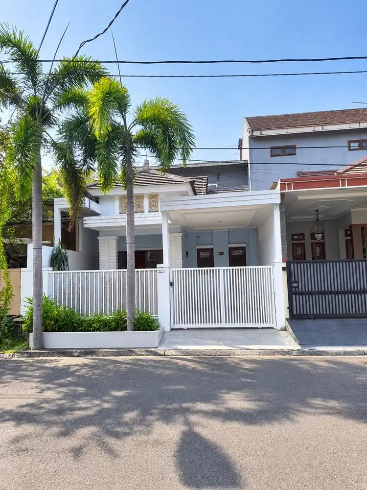Dijual cepat rumah di cluater aralia bekasi