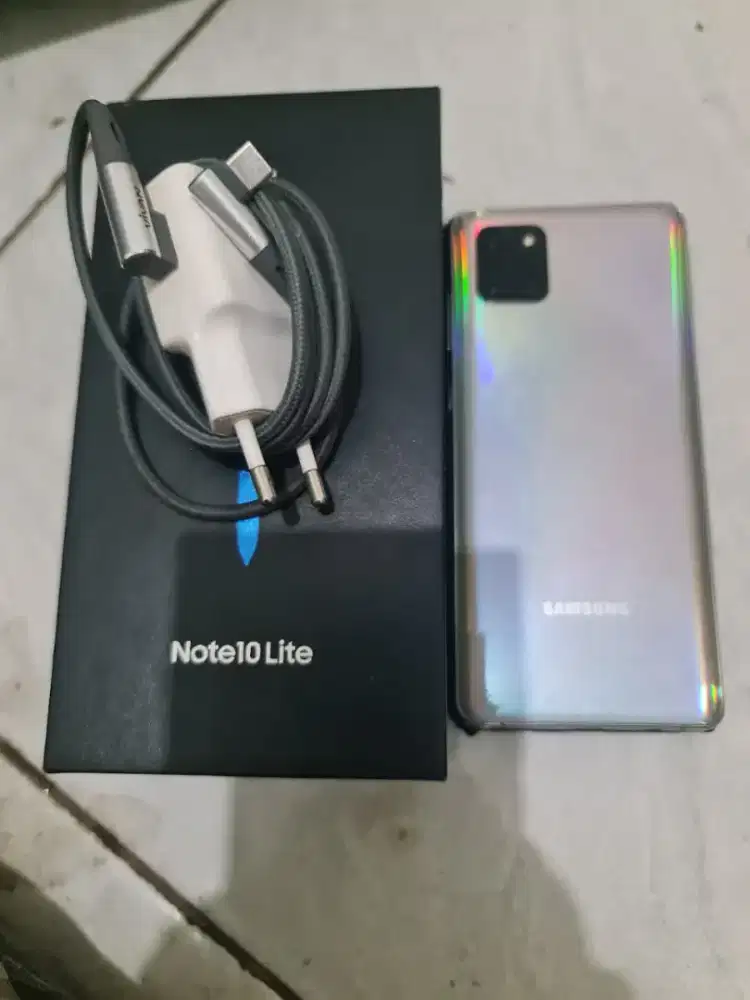 Samsung note 10 lite 8/128 minus retak 2helai