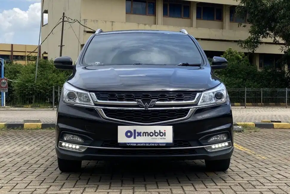 TDP 6, JT Wuling Cortez 1.5 CT Lux Bensin-AT Hitam 2019