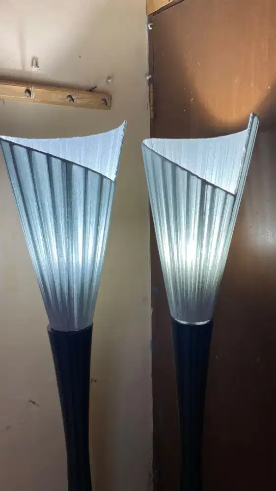 Lampu hias tinggi