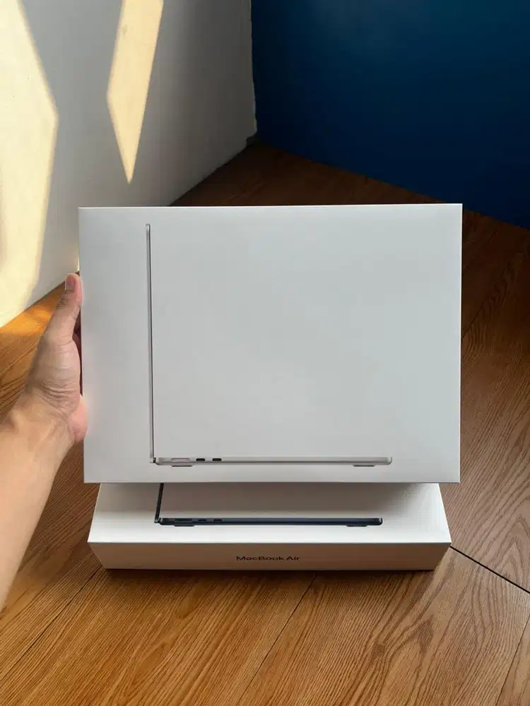 MacBook Air M5 16/512 BNIB Blibli