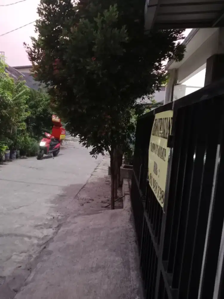 RUMAH DIKONTRAKAN