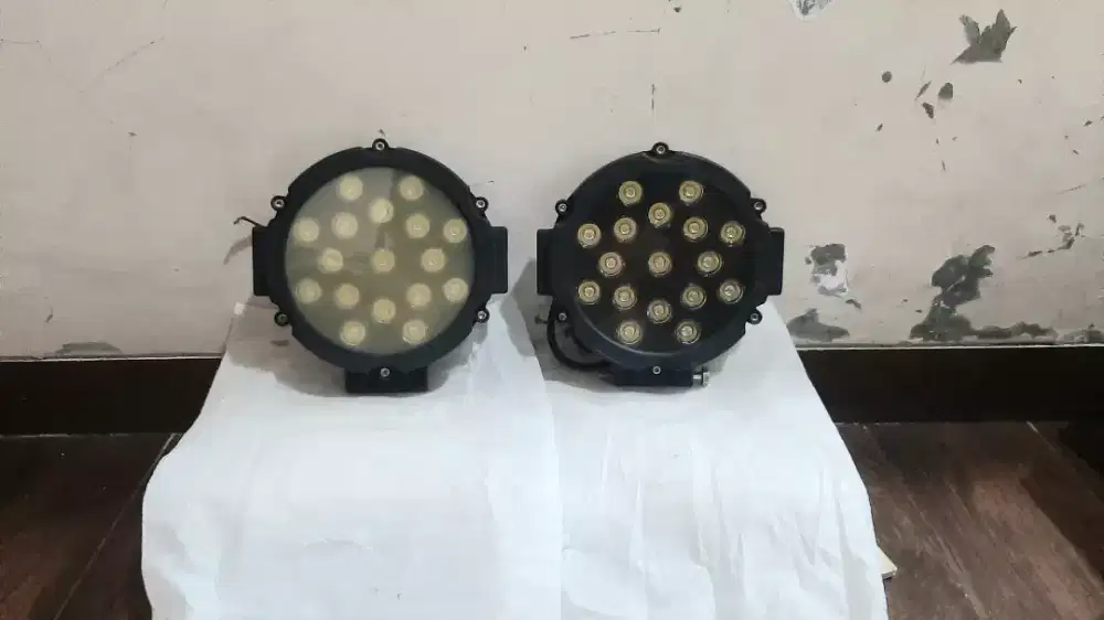 Lampu Tembak Mobil LED 17 Titik