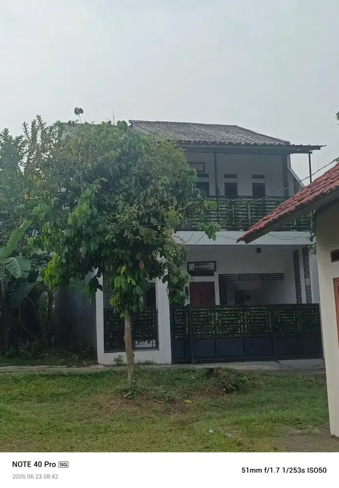 Rumah white house 2 lt shm milik pribadi views villa puncak includ brg