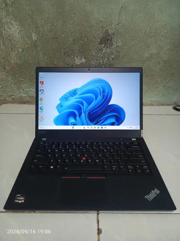 Laptop Lenovo ThinkPad T14 Gen 1 AMD — Ryzen 5 PRO 4650U