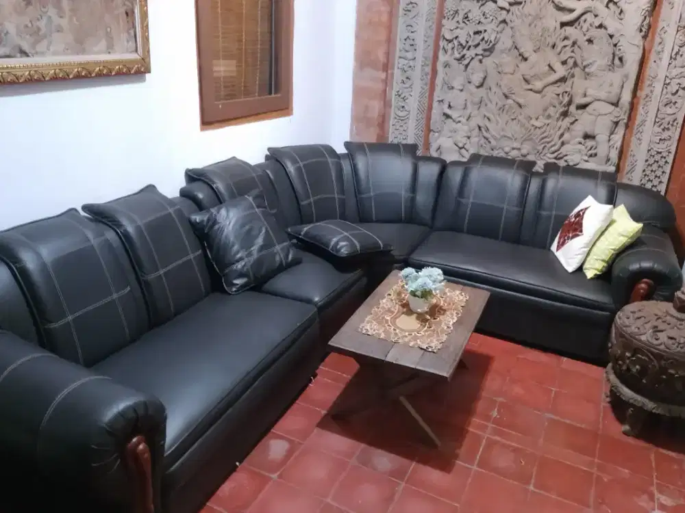 Jual sofa sudut masih sangat bagus