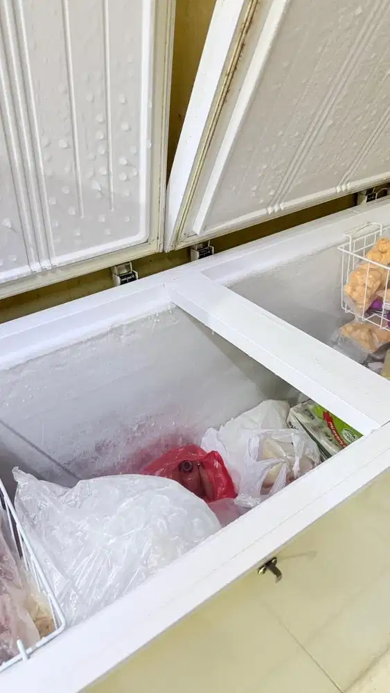 Dijual Freezer 600 liter
