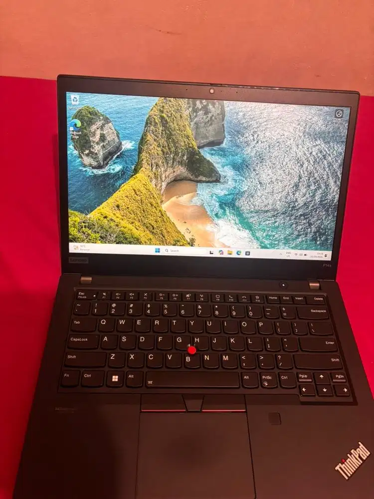 Lenovo Thinkpad P14s - i7 11th gen