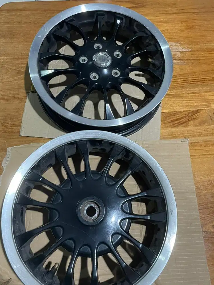 Velg Vespa Sprint ORI - Ring 12
