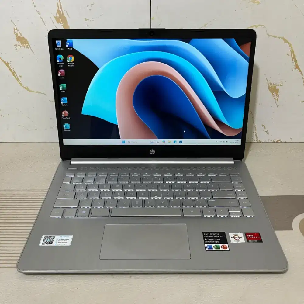 Laptop HP 14s-fq0 AMD Athlon Silver 3050U Ram 8/512 Backlught Keyboard