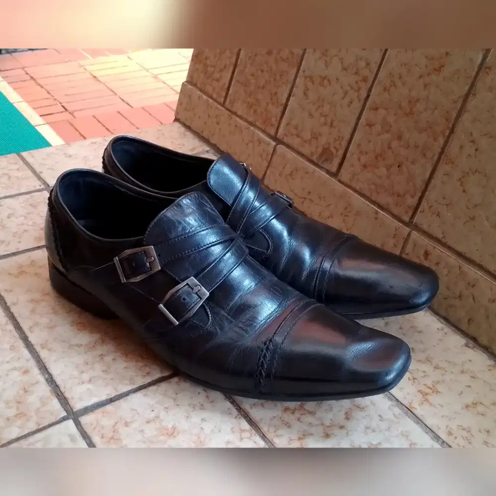 Size 43 sepatu kulit original katharine hamnett