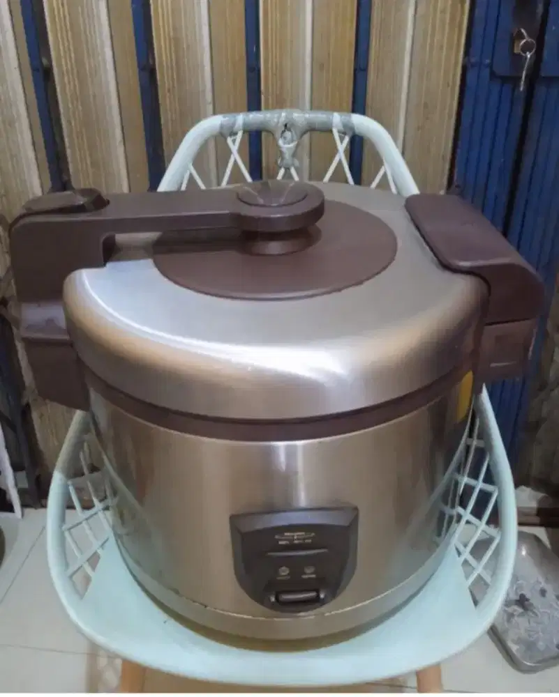 Rice Cooker Maspion (MMC -4011 BS)