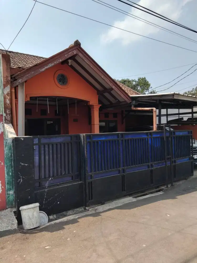 Dijual Rumah Perum Mangkalaya Sukabumi LT 105m2 LB 80m2