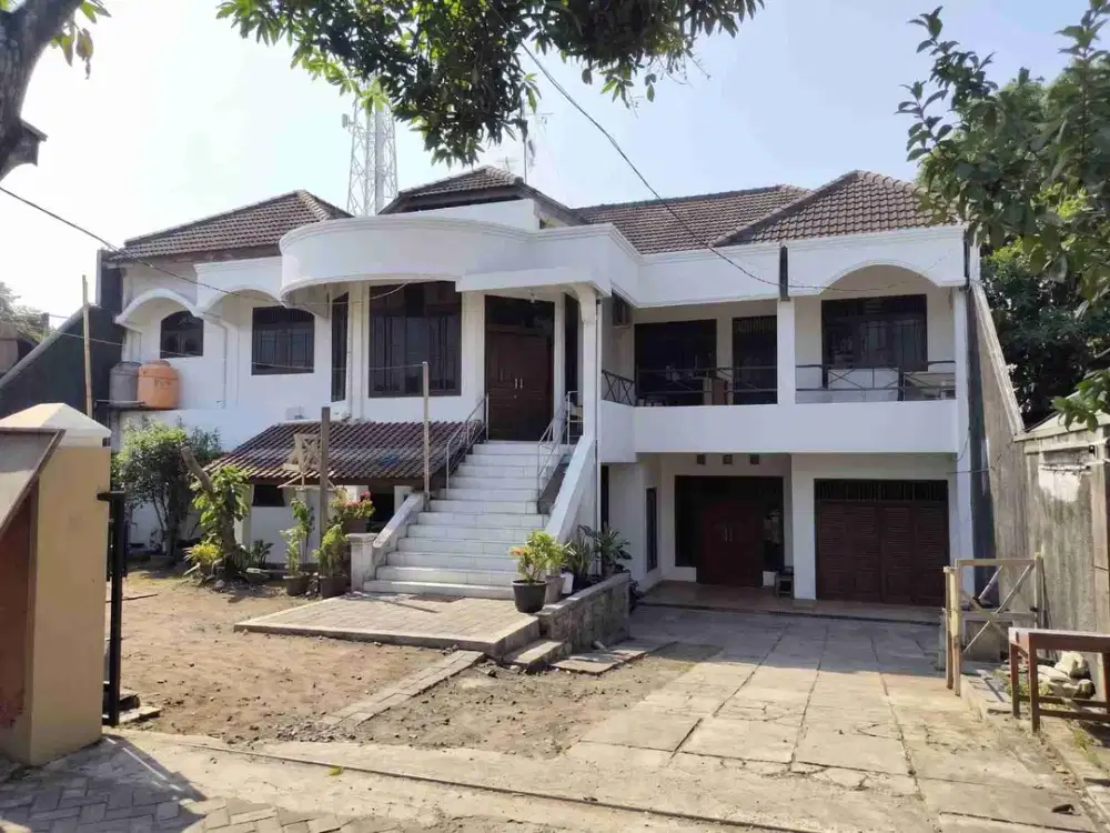 Disewakan rumah besar & luas utara terminal condongcatur