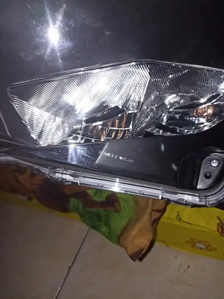 Reflektor/headlamp Vario gen 3 tahun 2026