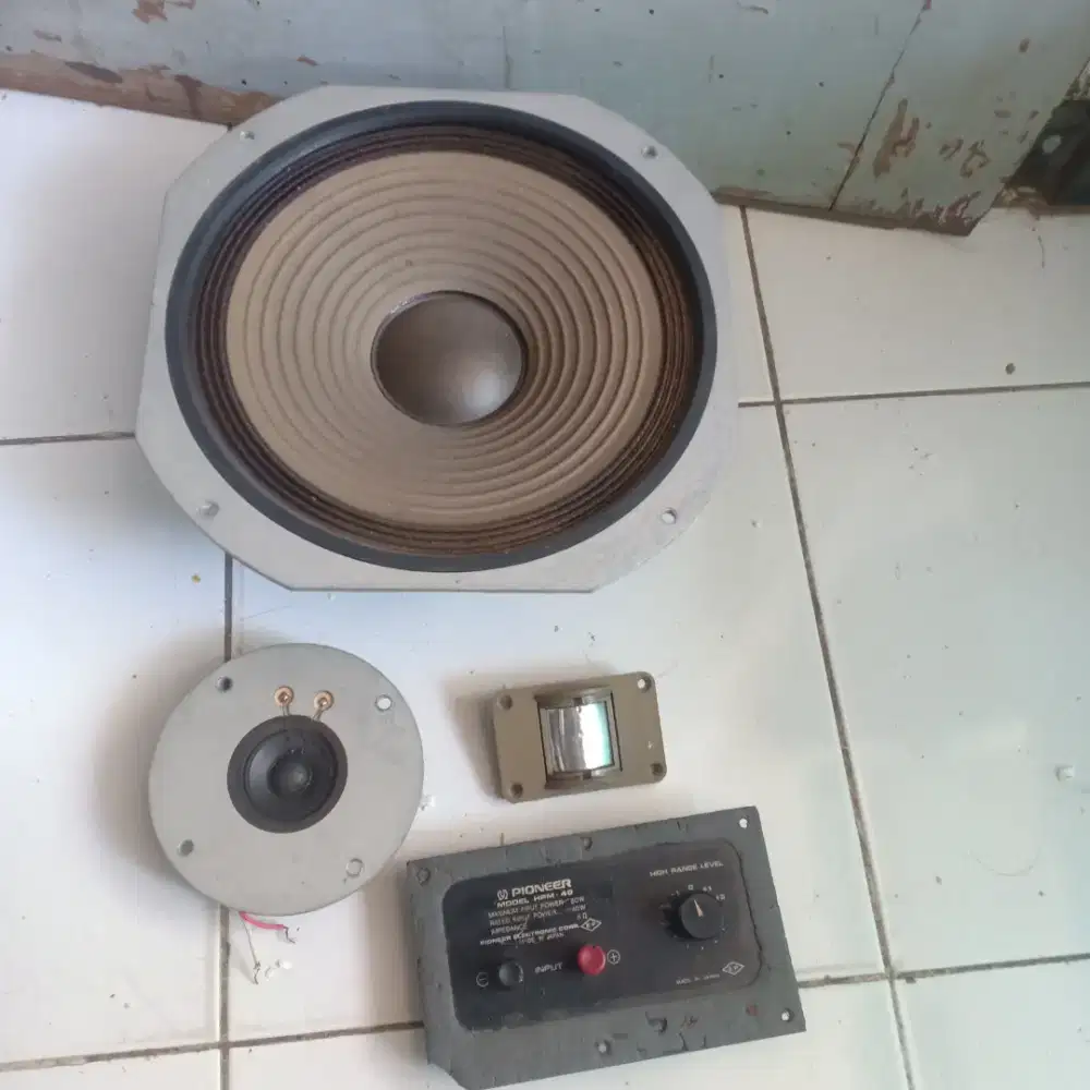 Speaker hpm 40 + ar-48  3way mulus