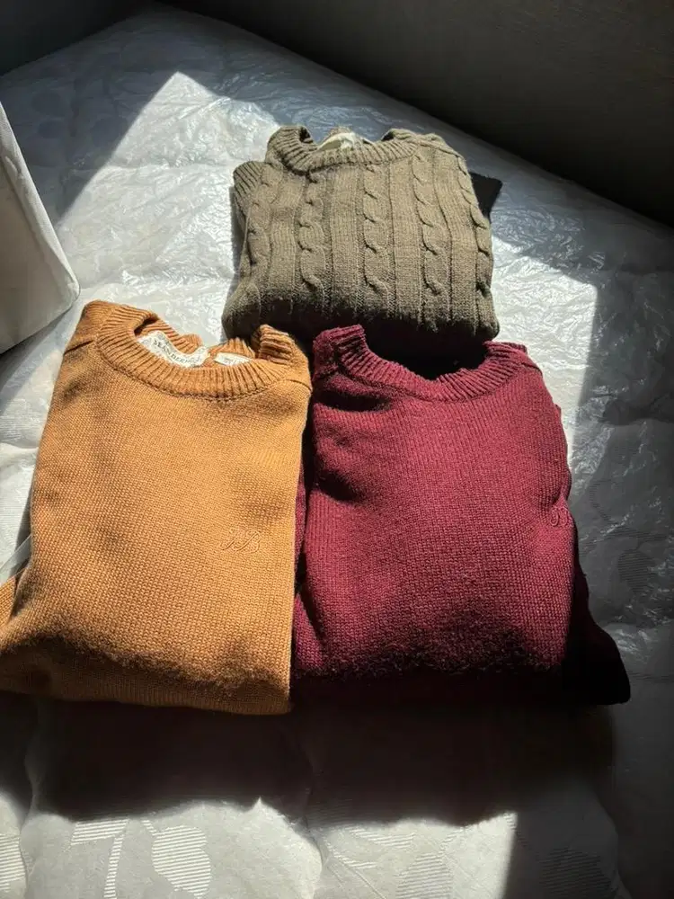 Sweater wool unisex bahan halus wool