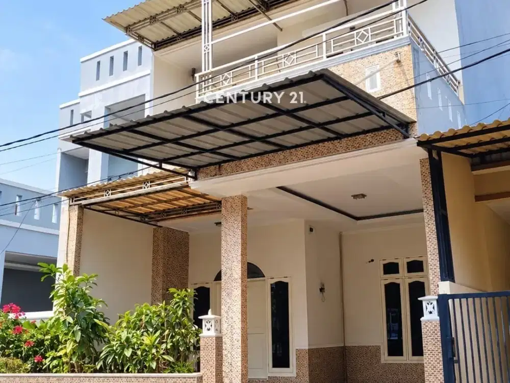 Rumah Cantik  Nyaman Dijual Di Boulevard Hijau Harapan Indah