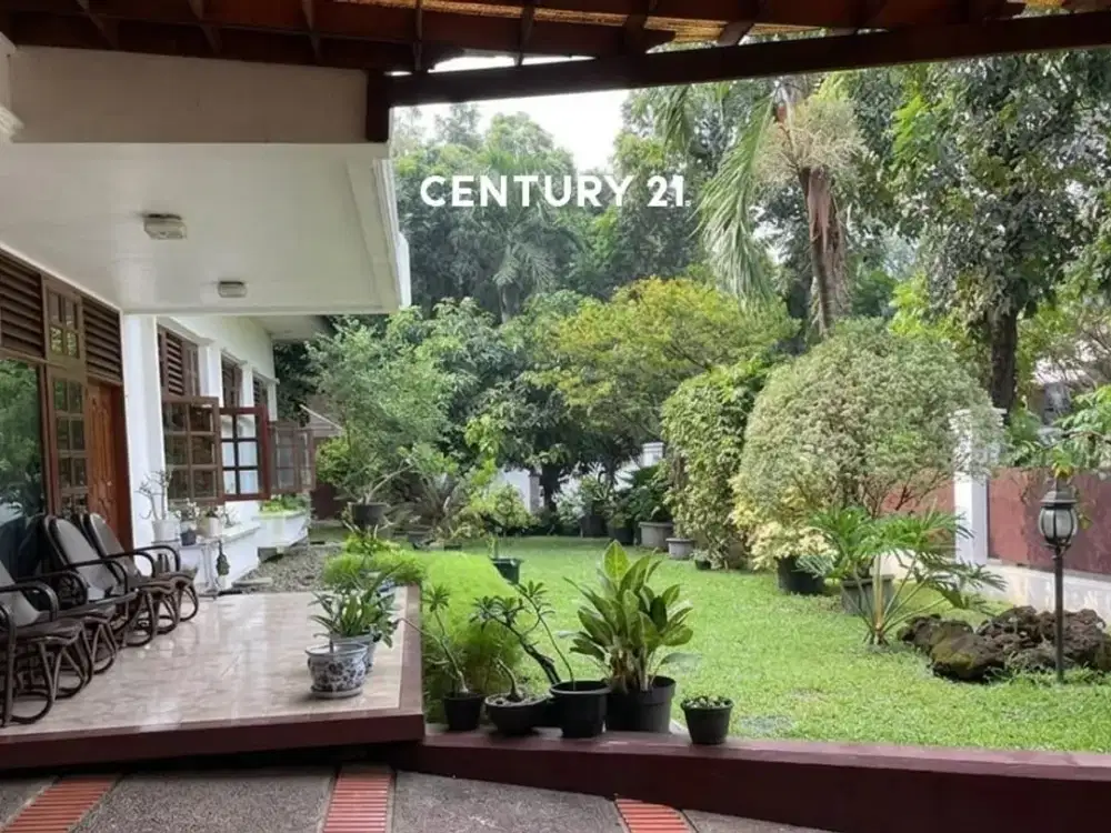 Rumah Lama Sangat Terawat Posisi Hoek Di Menteng Jakpus FR 18446