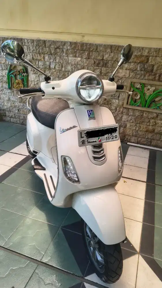 Vespa LX 125 Iget 2024 Low KM