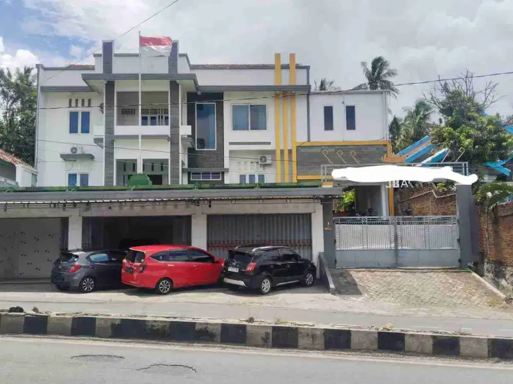 rumah 946 m2 di jln pramuka rajabasa