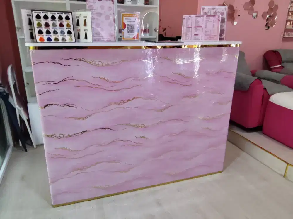 Meja kasir bahan kayu