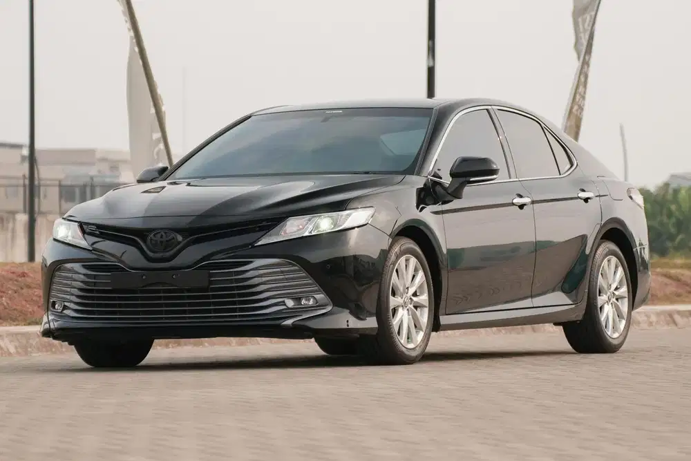 Pride & Power! Toyota Camry 2.5 Facelift 2020 Black Accord civic altis