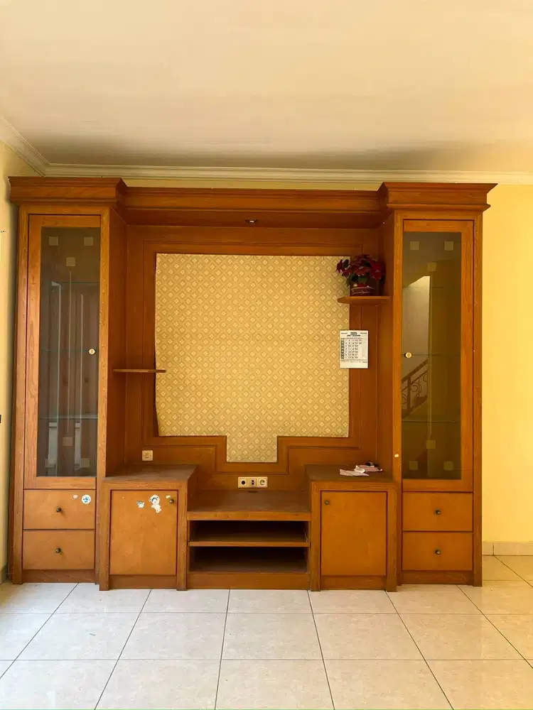 DIJUAL RAK TV PAJANGAN KAYU MASIH BAGUS MURAH DAN MERWAH