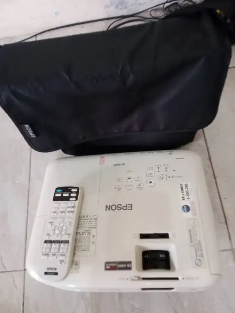 Projector proyektor epson eb x400