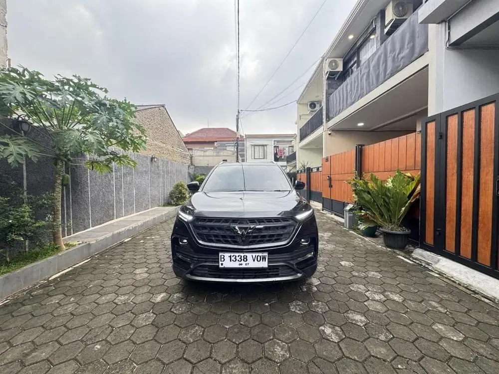 Almaz executiv 5 seater 2022