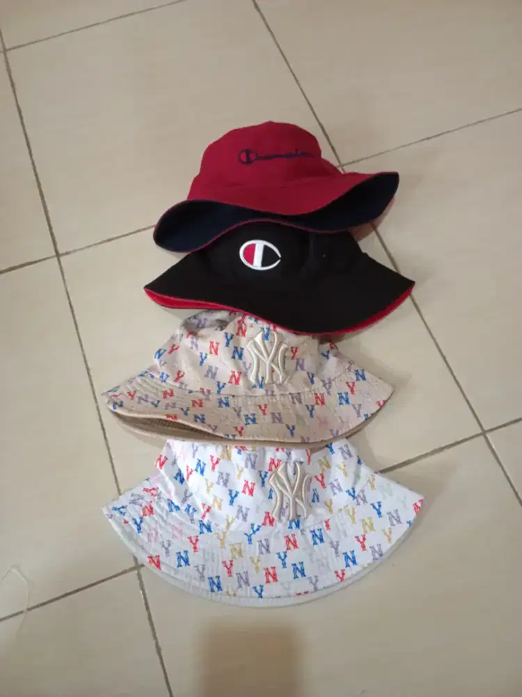 Topi Brand Dua Sisi Timbal Balik