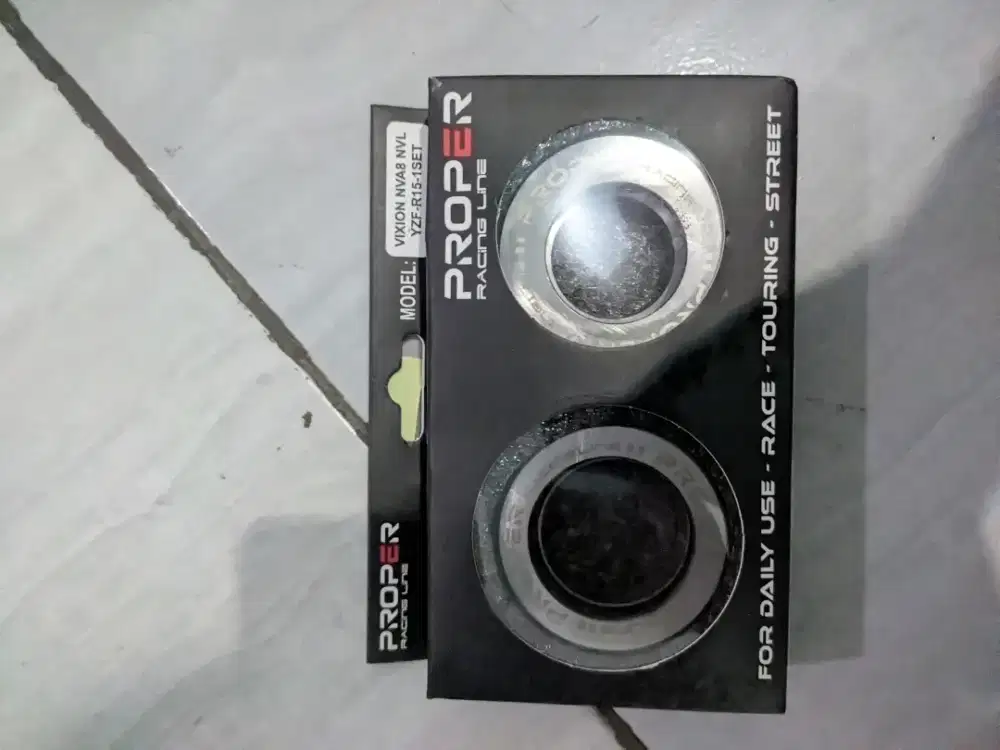 Komstir Proper Vixion/R15