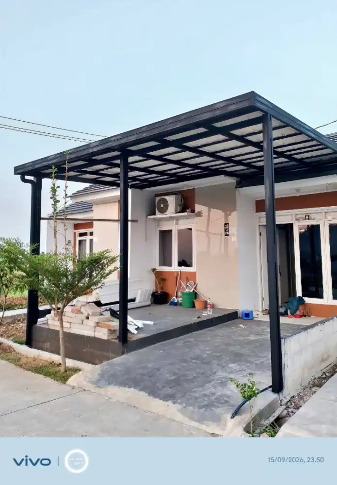 Kanopi baja ringan dan garasi
