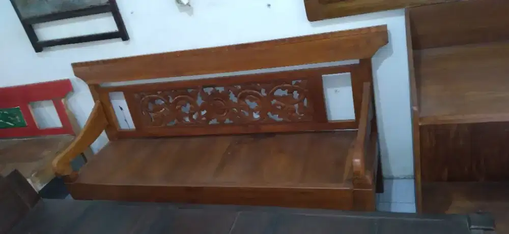 DIJUAL KURSI RESBAN JATI UKIR MURAH