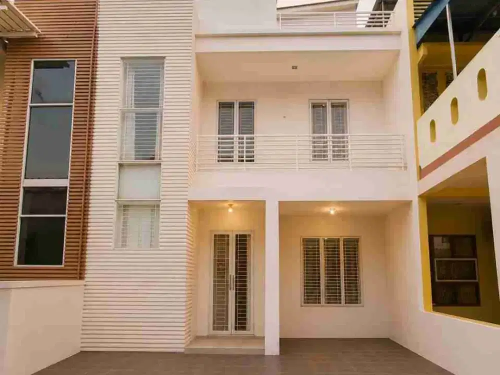 Rumah Tinggal di Mutiara Residence