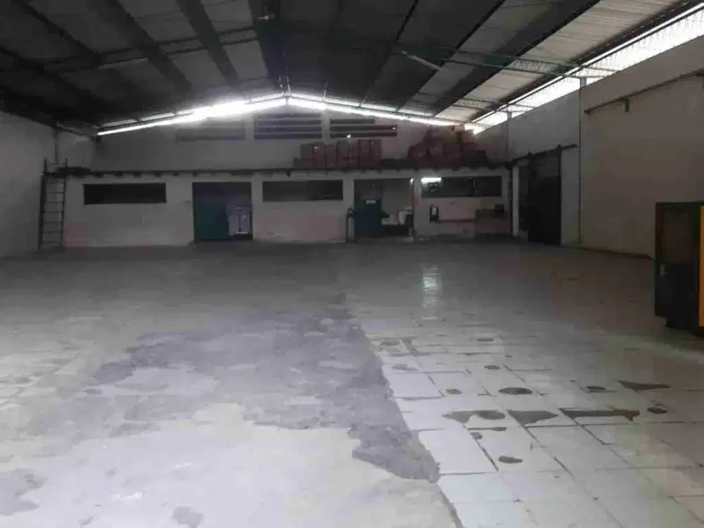 Gudang Ex Pabrik Zona Industri di Cangkiran Boja Semarang