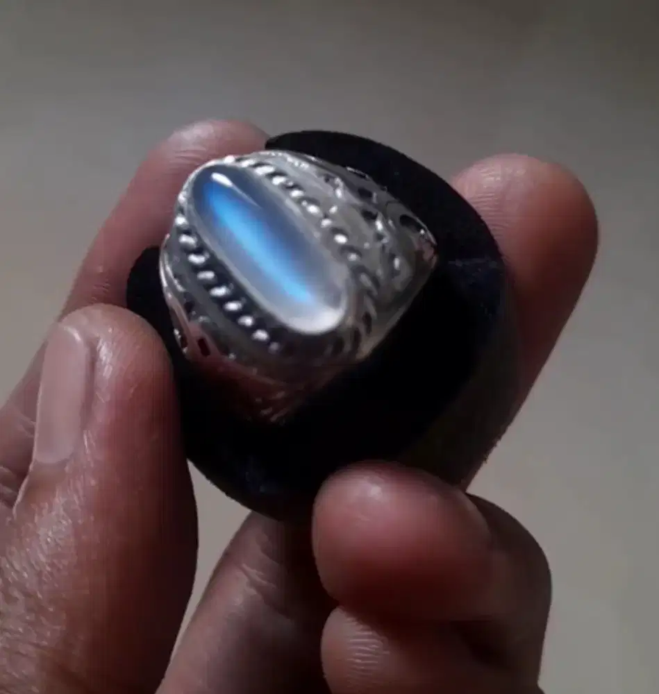 Moonstone Ceylon Cateye Perak Tebal