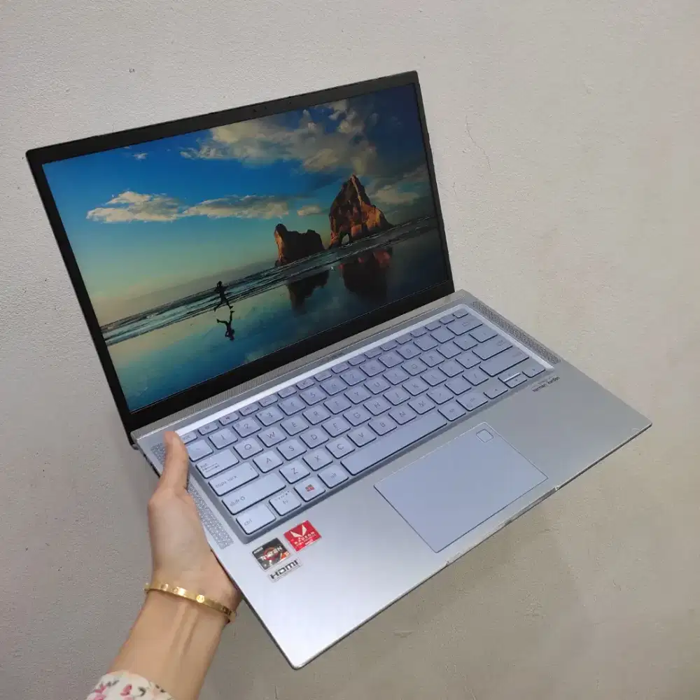 ASUS ZENBOOK UM431D AMD RYZEN 5 3500U RAM 8GB SSD 512GB