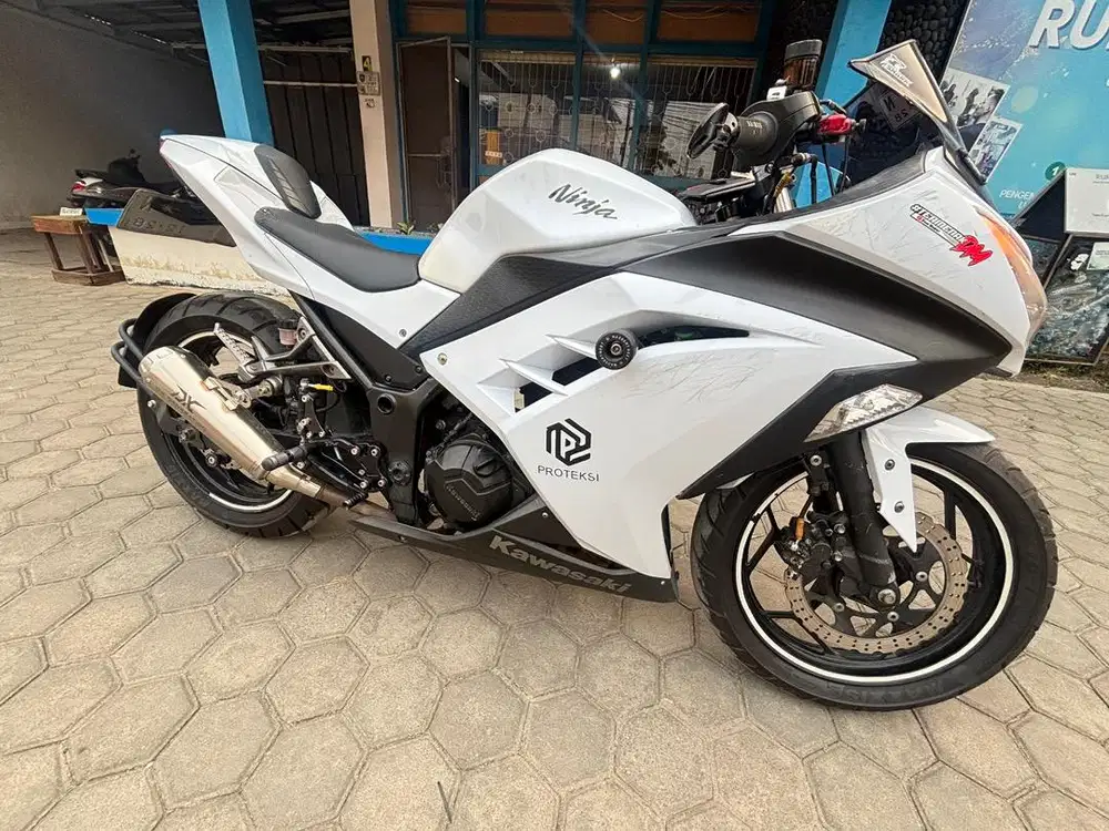 Ninja 250 FI 2013