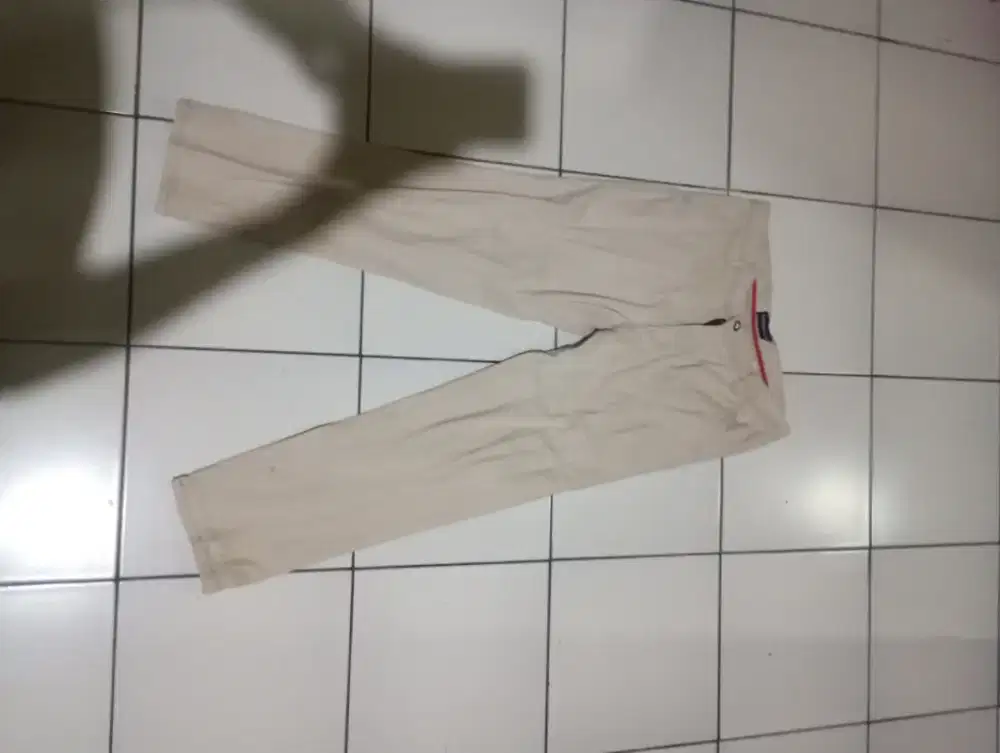 Celana Chino Cream SANEERO Size 34 Mulus No Minus