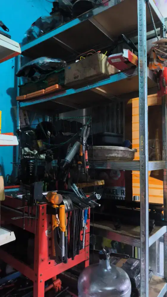 Jual Borongan Isi Bengkel Motor – Lengkap, Ambil Semua.