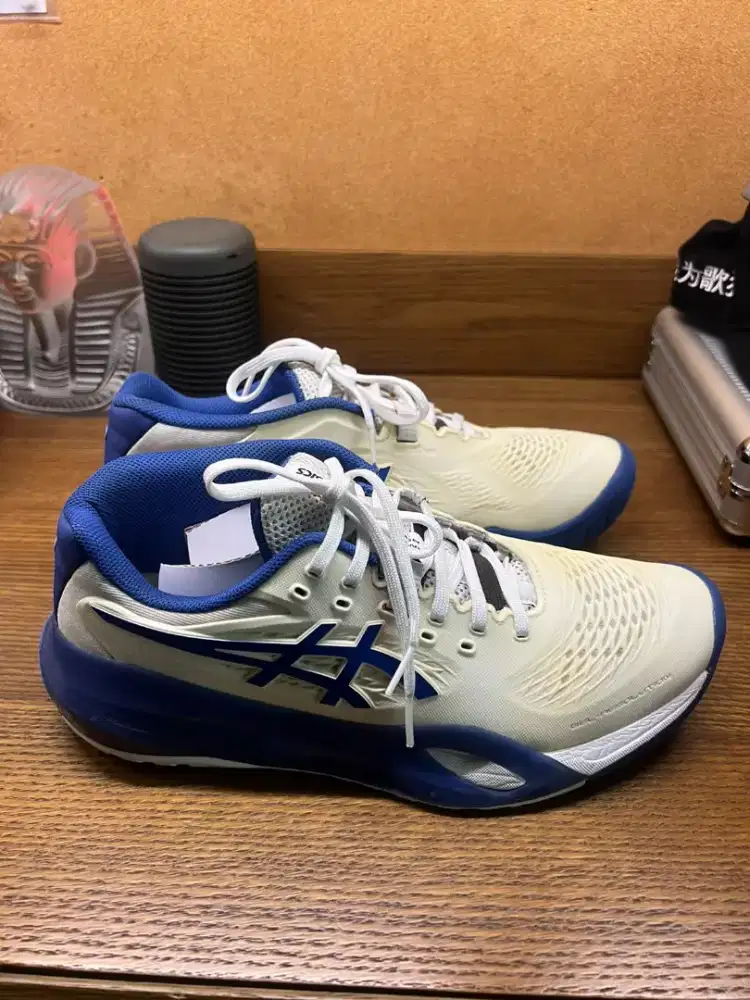 asics gel-resolution x tennis
Size: 41.5 (Fit up to 42)
