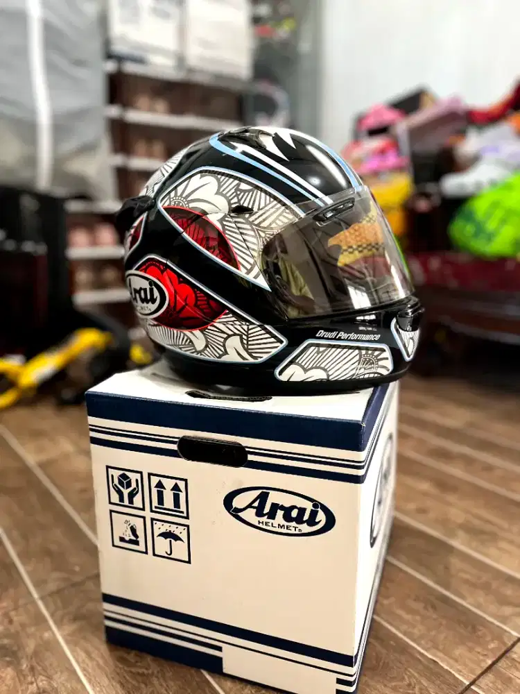 Helm Arai Quantum J Original (SNI) - Shinya Nakano Sakura