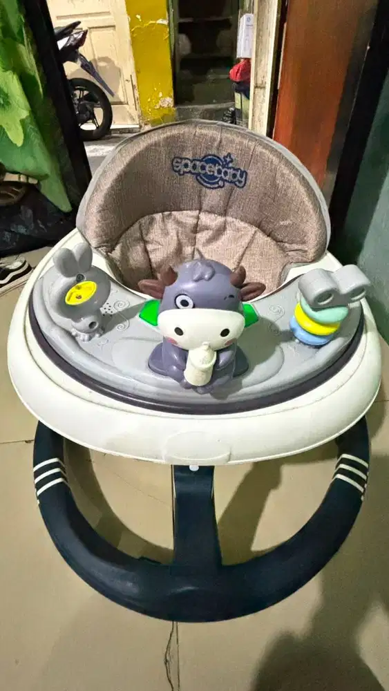 Baby Walker Merk spacebaby untuk bayi belajar jalan