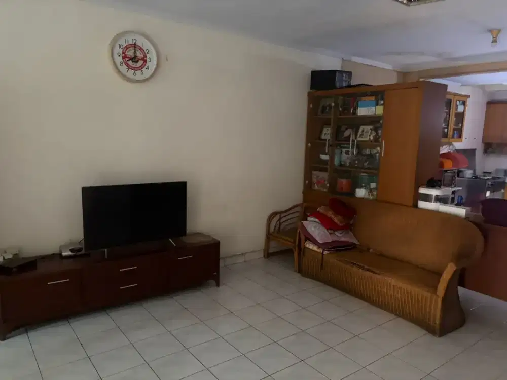 Dijual Rumah di Daan Mogot Baru, Jakarta Barat 8x18