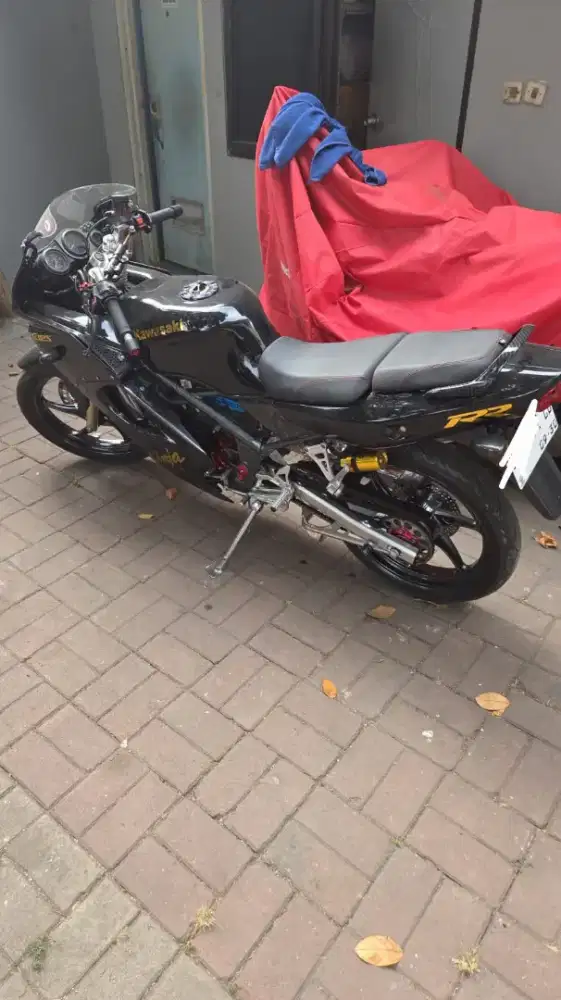Ninja RR asli warna hitam tinggal bawa part udah jossjiss