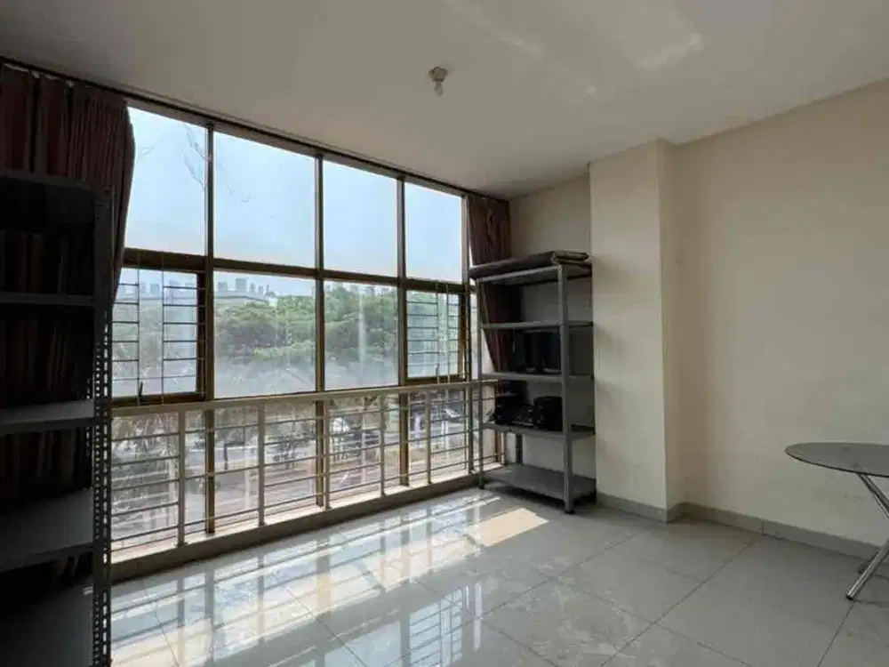 Ruko Greenlake Jual Cepat Hadap pinggir jalan